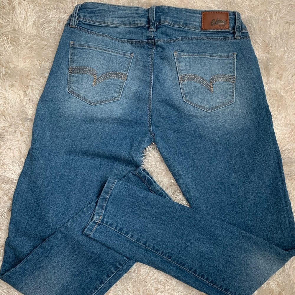 Jeans - Picture 2 of 4